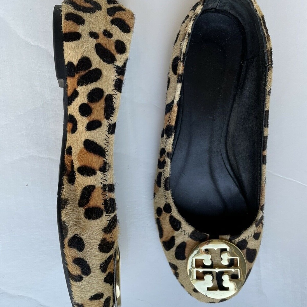 Tory Burch Women's Leopard Print Fur Gold Logo Ballet Flat Slip On Size 8 US
